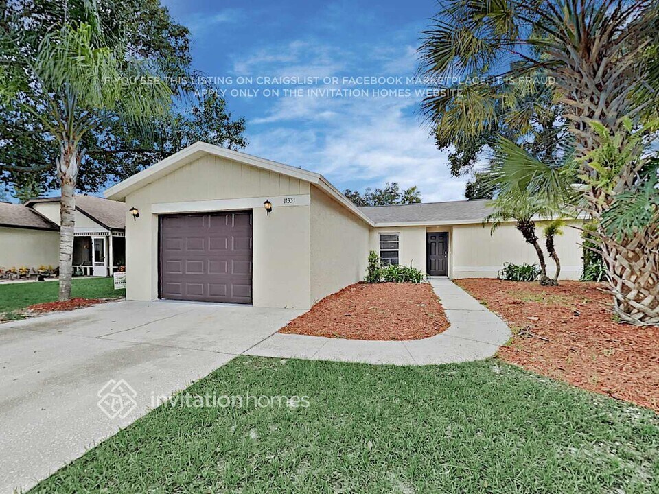 11331 Blackbark Dr in Riverview, FL - Building Photo