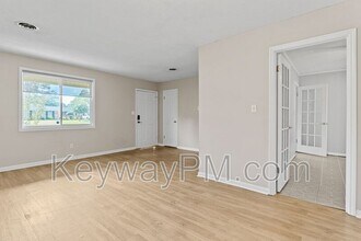 208 Woodland Dr in Martinez, GA - Building Photo - Building Photo