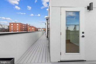 1417 Belmont St NW in Washington, DC - Building Photo - Building Photo