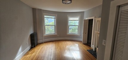 87 Moreland St, Unit 1 in Boston, MA - Building Photo - Building Photo