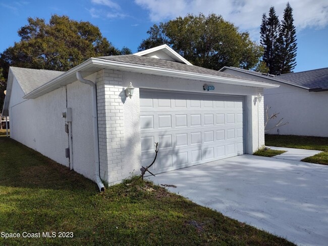3020 Dunhill Dr in Cocoa, FL - Building Photo - Building Photo