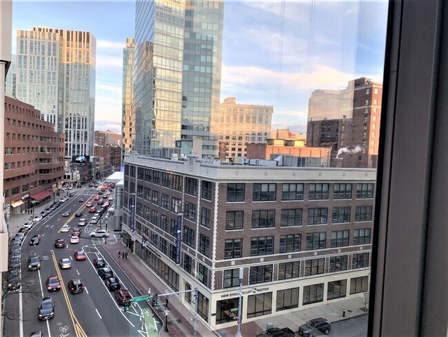 1 Charles St, Unit 807 in Boston, MA - Foto de edificio - Building Photo