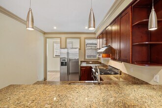 238 Linden St in San Francisco, CA - Building Photo - Building Photo