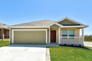 9838 Marbach Crest in San Antonio, TX - Building Photo