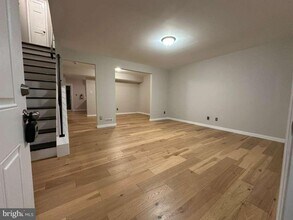 5 Woodmill Dr in Clementon, NJ - Building Photo - Building Photo