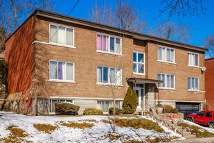 41 Ronald Prom in Montréal, QC - Building Photo