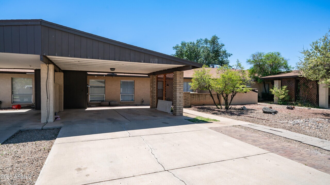 5229 W Palo Verde Ave in Glendale, AZ - Building Photo