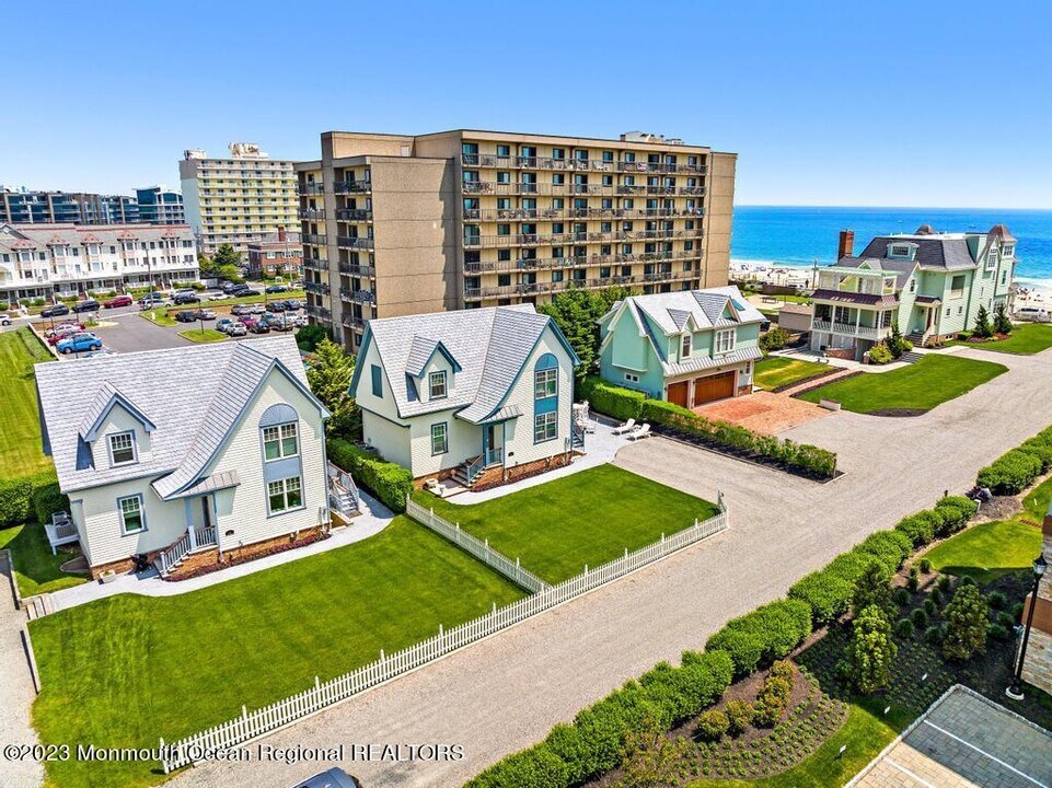 337 Ocean Blvd in Long Branch, NJ - Building Photo