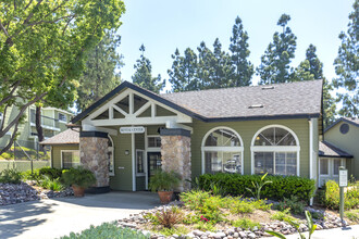 Forest Glen in Escondido, CA - Foto de edificio - Building Photo