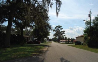 1002 Locke St in Avon Park, FL - Building Photo - Building Photo