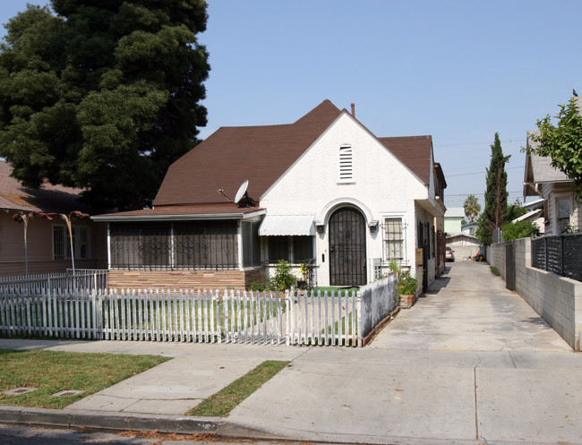 947 N Ardmore Ave in Los Angeles, CA - Building Photo - Building Photo