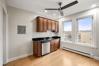 46 Breed St in Boston, MA - Building Photo - Building Photo