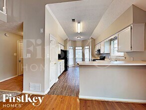 852 Shore Dr in Lithonia, GA - Building Photo - Building Photo