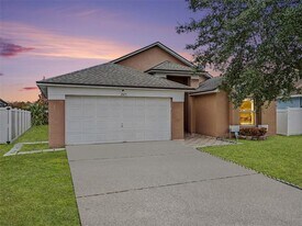 2415 Black Powder Ln in Kissimmee, FL - Building Photo