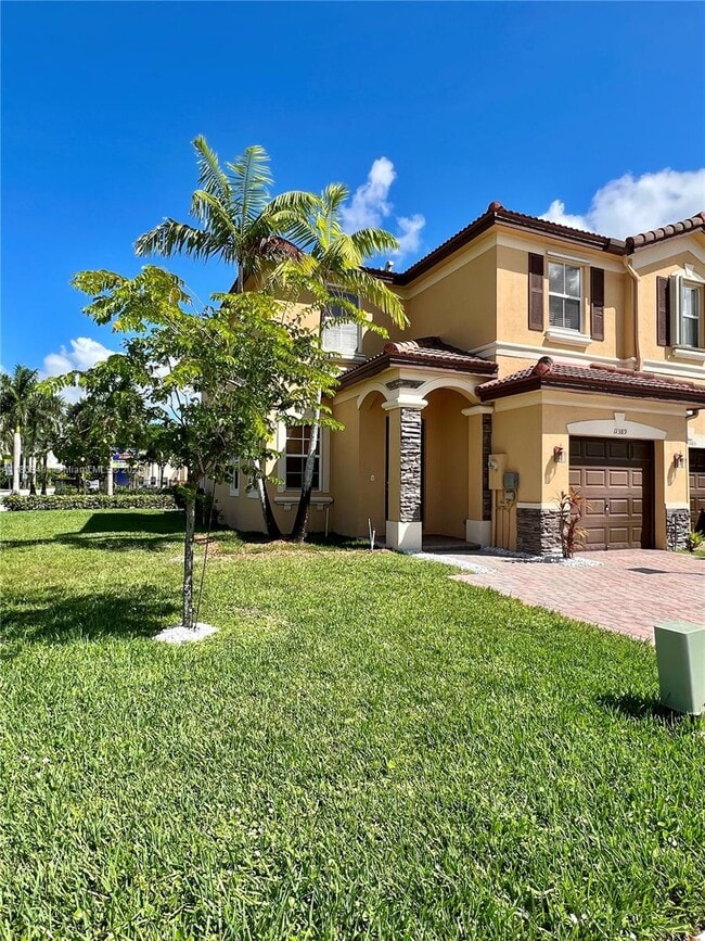 property at 11389 NW 87th Ln