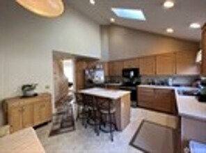 11922 SE 203rd St in Kent, WA - Building Photo - Building Photo