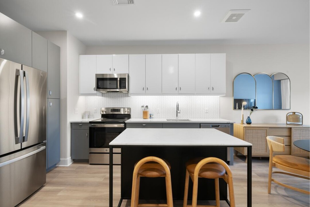 The District at 15Fifteen in Parsippany, NJ - Foto de edificio
