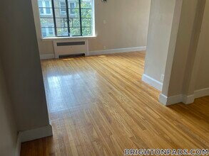 97 Strathmore Rd in Boston, MA - Foto de edificio - Building Photo