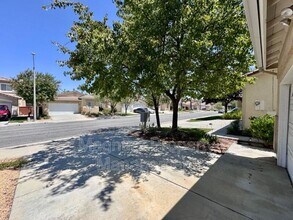 30997 Oakhill Dr in Temecula, CA - Building Photo - Building Photo