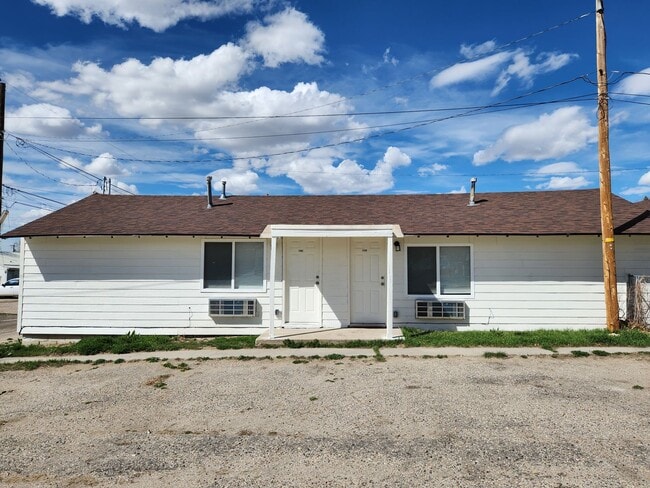 1102 S Wisconsin Ave in Casper, WY - Building Photo - Building Photo