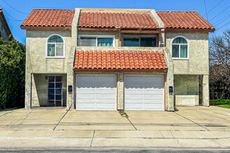 4981 Pearce St in Huntington Beach, CA - Building Photo - Building Photo