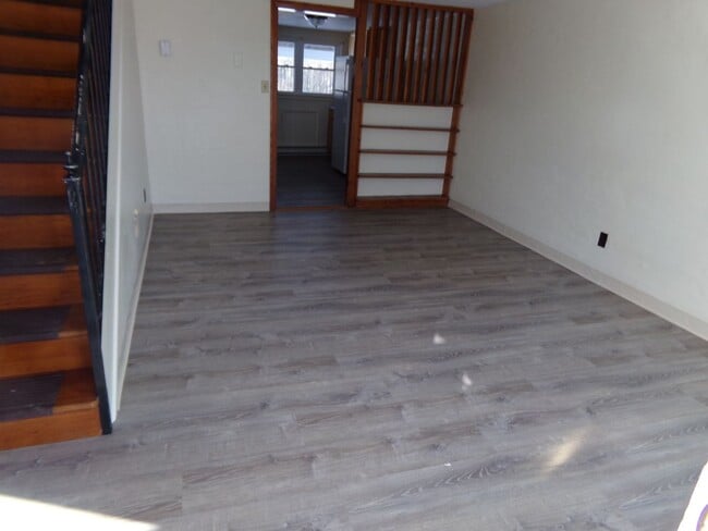 1007 Golfview Ave in State College, PA - Building Photo - Building Photo