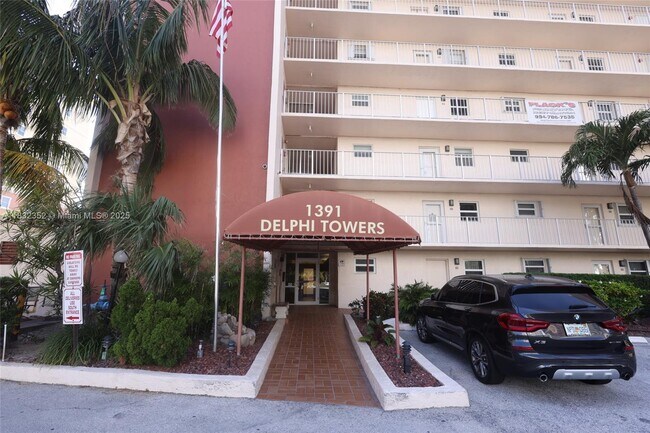 1391 S Ocean Blvd in Pompano Beach, FL - Building Photo - Building Photo
