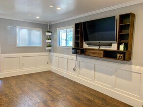 735 N Trigo Ln in Paso Robles, CA - Building Photo - Building Photo