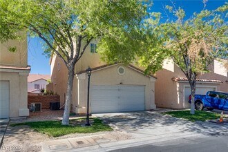 5532 Cactus Thorn Ave in Las Vegas, NV - Building Photo - Building Photo