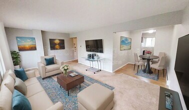 721 Cedarwood Terrace in Rochester, NY - Building Photo - Building Photo