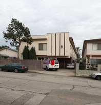 1230 N Mansfield Ave Apartments