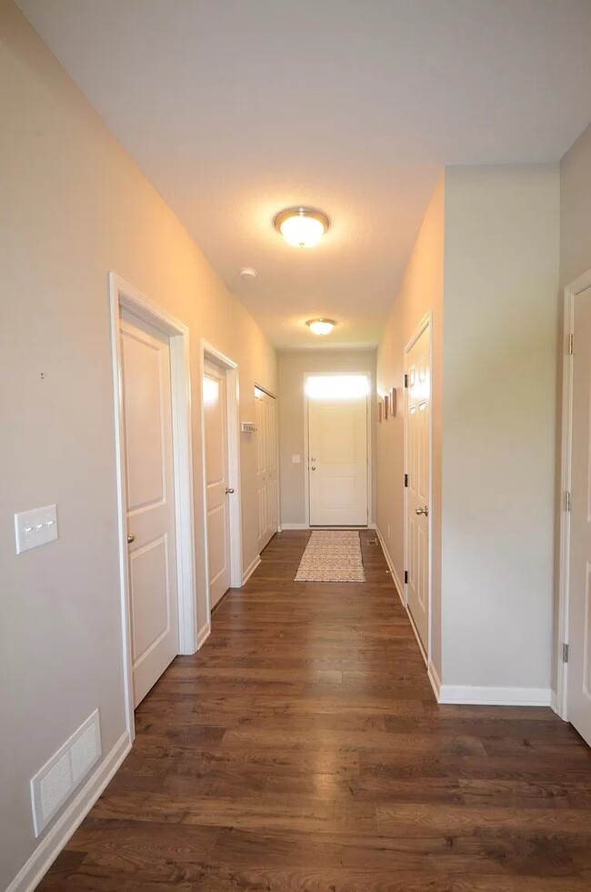 3546 Kady Ave NE in Saint Michael, MN - Foto de edificio - Building Photo