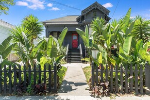 2108 San Antonio Ave