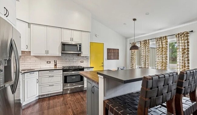 2669 Crawford Ave in Evanston, IL - Building Photo - Building Photo
