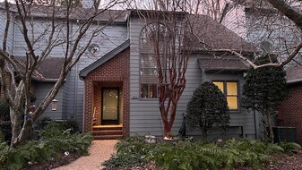 305 Archers Mead in Williamsburg, VA - Building Photo