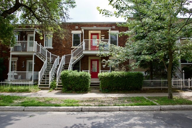 property at 1850 Allard Rue