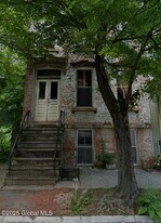 153 4th Ave in Albany, NY - Building Photo