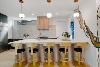 7809 Woodrow Ave in Austin, TX - Building Photo - Building Photo