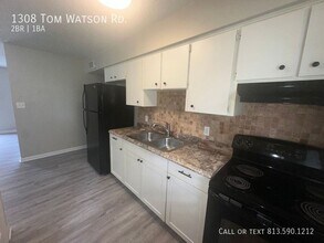 1308 Tom Watson Rd in Lakeland, FL - Building Photo - Building Photo