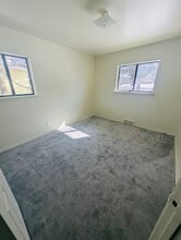 1196 E Coldwater Rd in Flint, MI - Building Photo - Building Photo