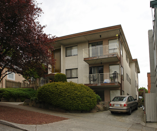 770 N 73rd St in Seattle, WA - Foto de edificio - Building Photo