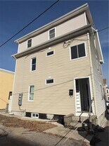 24 De Soto St in Providence, RI - Building Photo