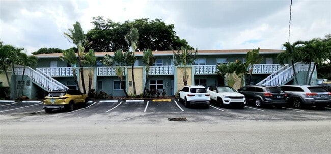 2607 NE 8th Ave, Unit 7 in Wilton Manors, FL - Foto de edificio - Building Photo