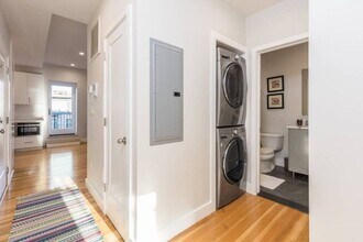 666 Massachusetts Ave, Unit 3 in Boston, MA - Building Photo - Building Photo