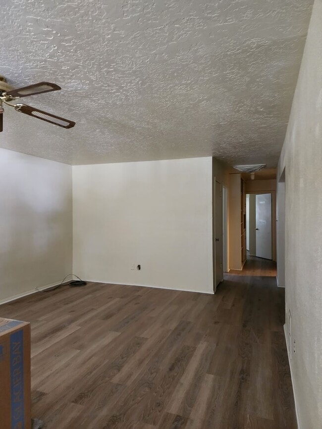 205 El Paso Dr in Farmington, NM - Building Photo - Building Photo