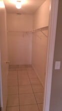 618 SE 46th Ter in Cape Coral, FL - Building Photo - Building Photo