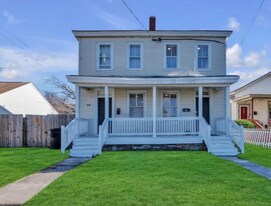 1723 Lasalle Ave in Portsmouth, VA - Building Photo