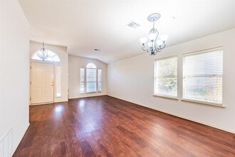10520 S Canoa Hills Trail in Austin, TX - Building Photo - Building Photo