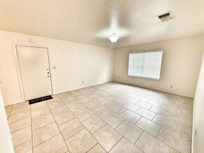 331 Bobolink Dr in New Braunfels, TX - Building Photo - Building Photo