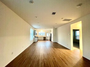 6310 Barrington Clf Trl in Houston, TX - Building Photo - Building Photo